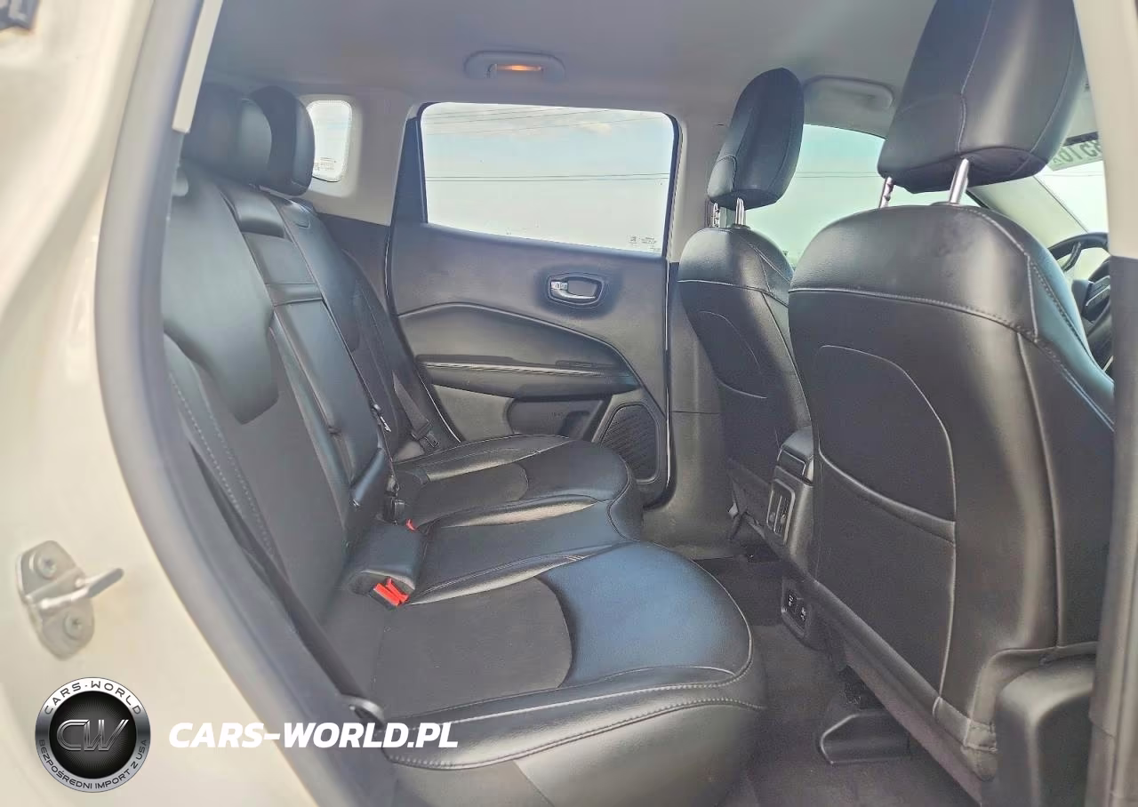 2019 Jeep Compass Latitude VIN:3C4NJDBB1KT741966 - 11