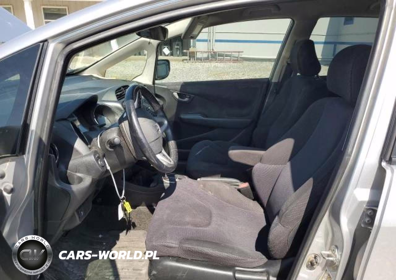 2013 Honda Fit Sport VIN:JHMGE8H54DC052880 - 7