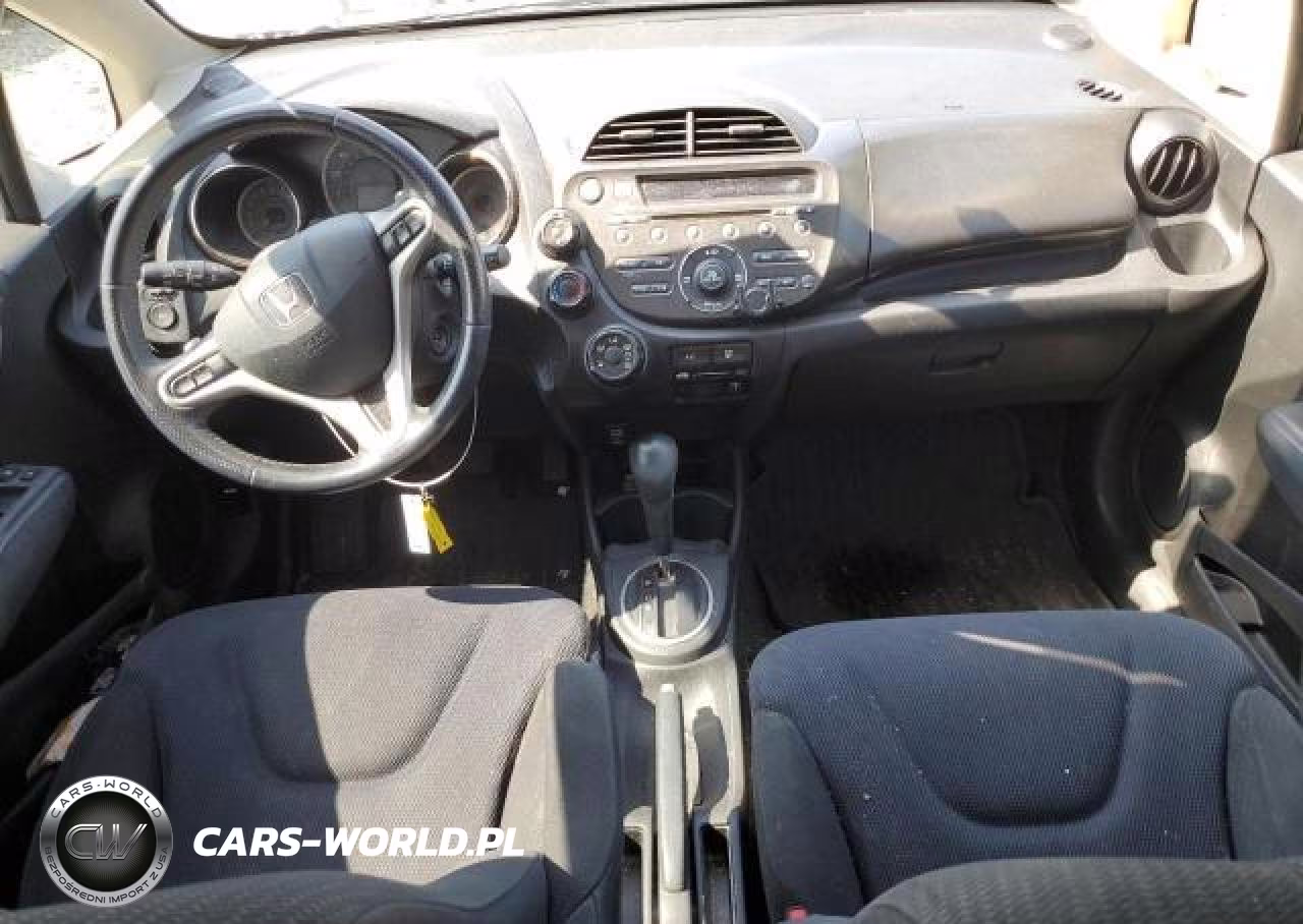 2013 Honda Fit Sport VIN:JHMGE8H54DC052880 - 8