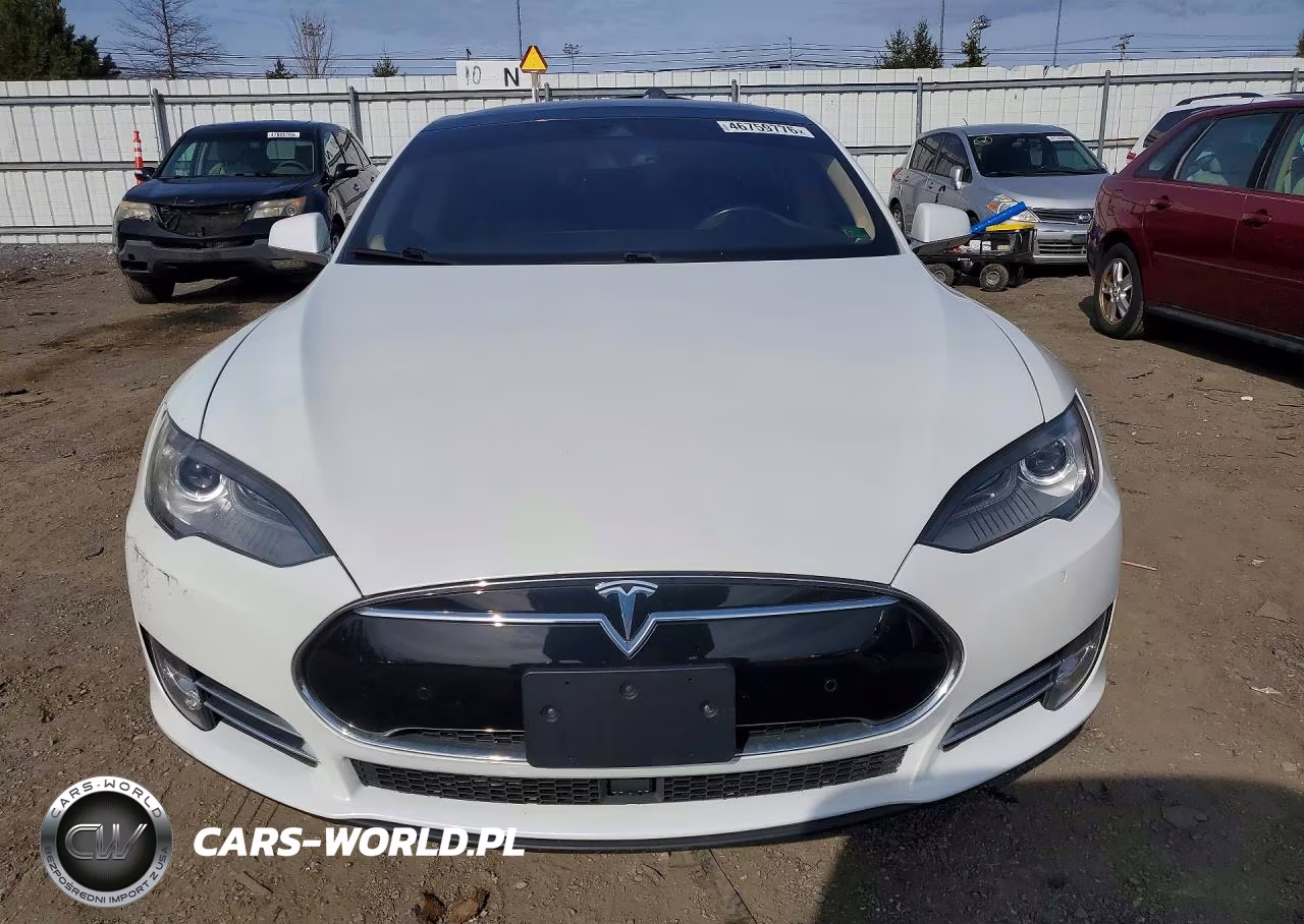 2015 Tesla Model S VIN:5YJSA1E27FF104176 - 5