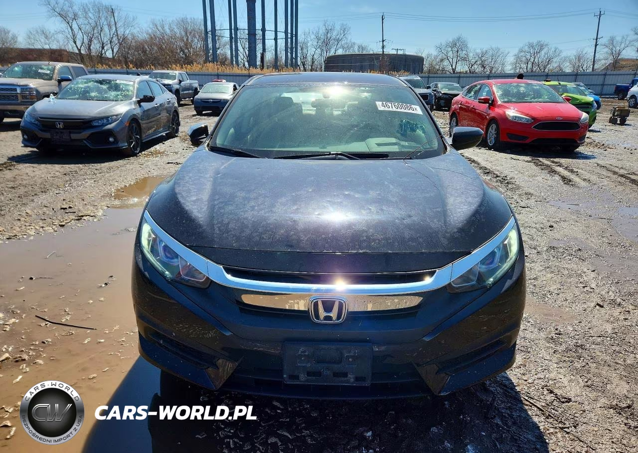 2018 Honda Civic Lx VIN:2HGFC2F52JH574405 - 5