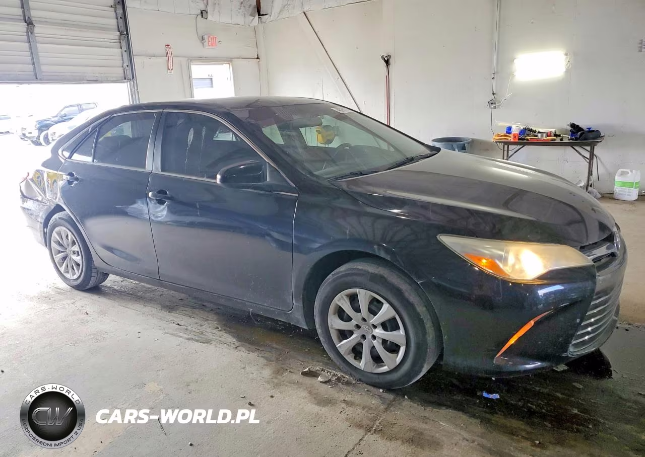 2016 Toyota Camry Le VIN:4T4BF1FK0GR582255 - 4