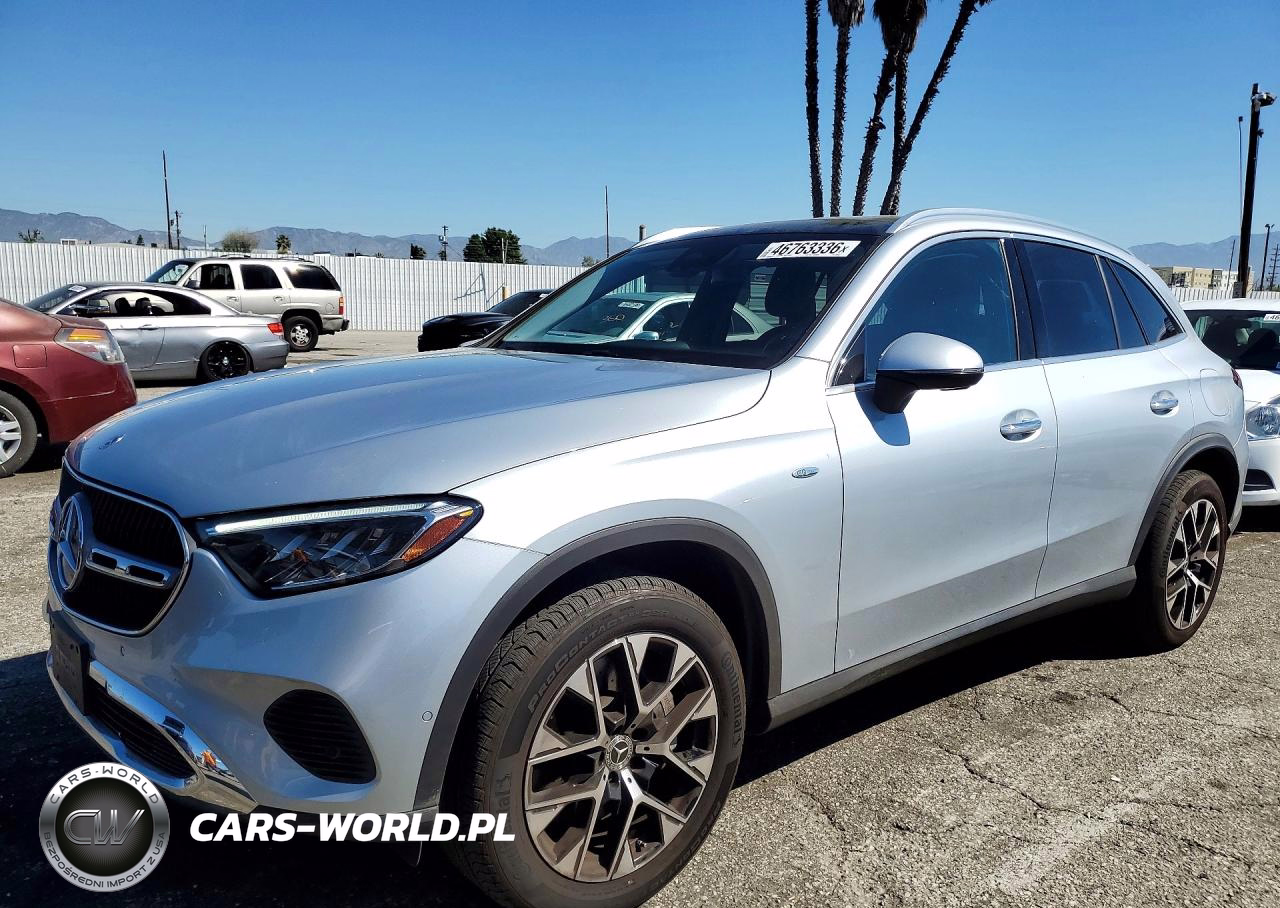 2025 Mercedes-Benz Glc 350E