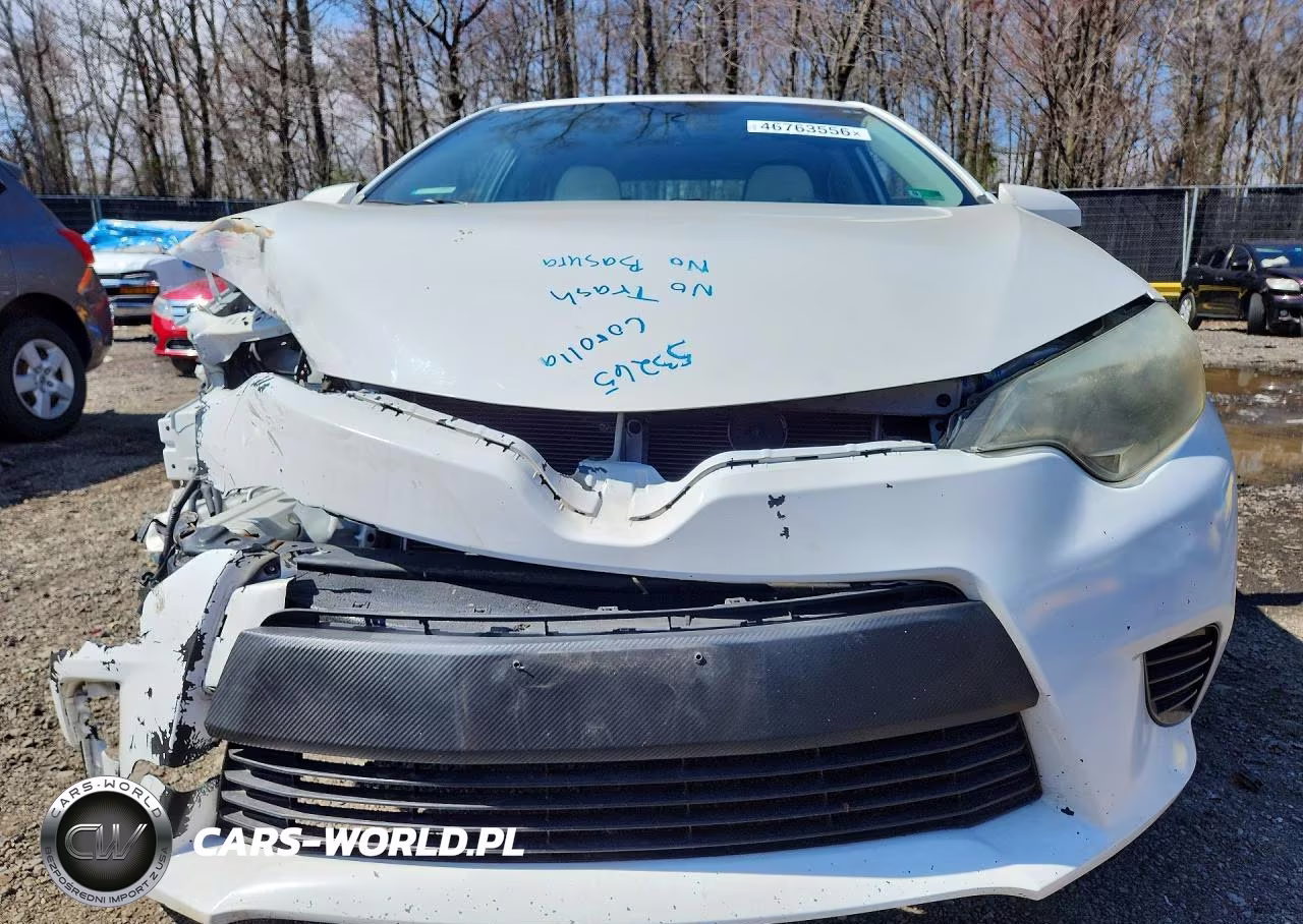 2015 Toyota Corolla Le VIN:2T1BURHE3FC454646 - 5