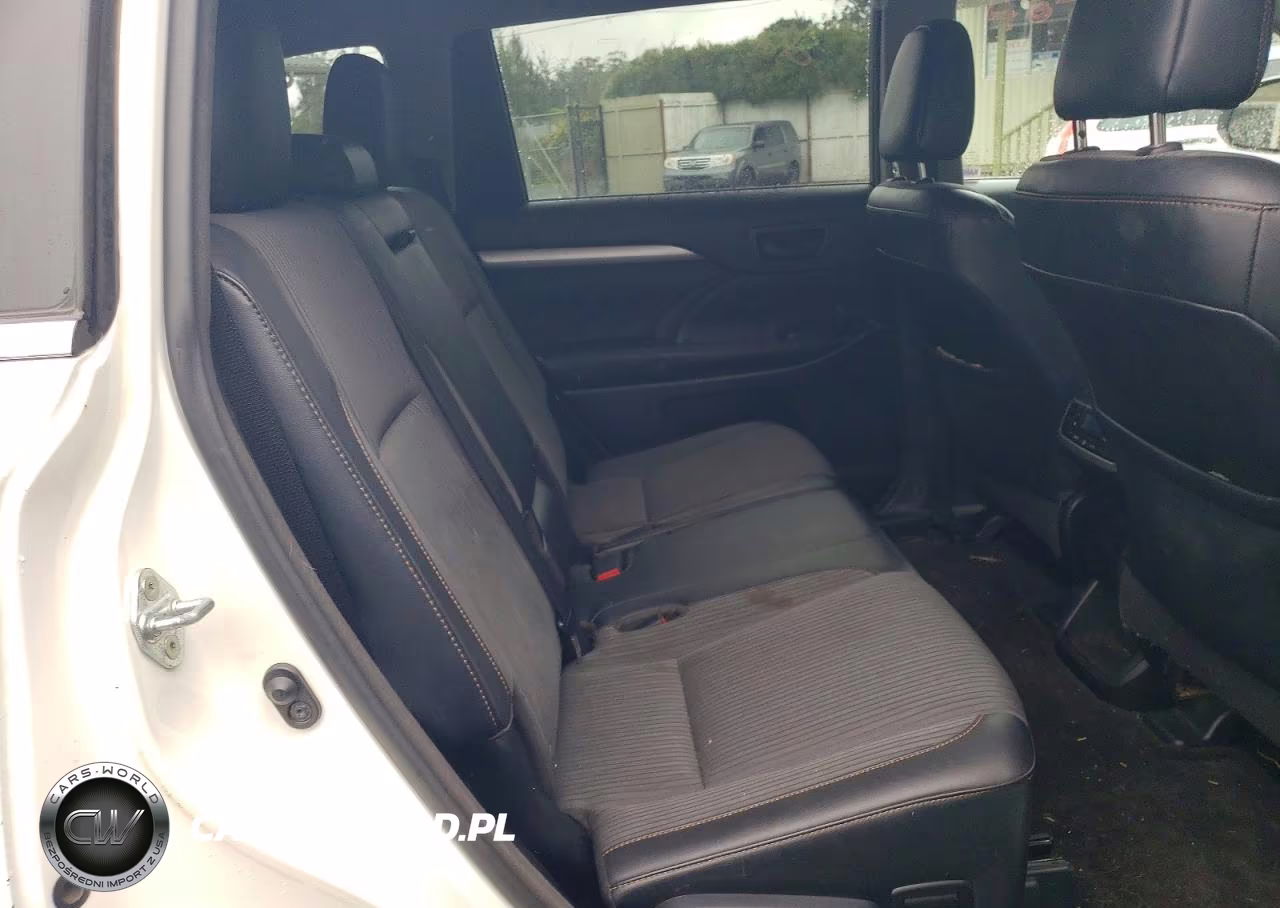 2016 Toyota Highlander Le Plus VIN:5TDBKRFH1GS315787 - 11