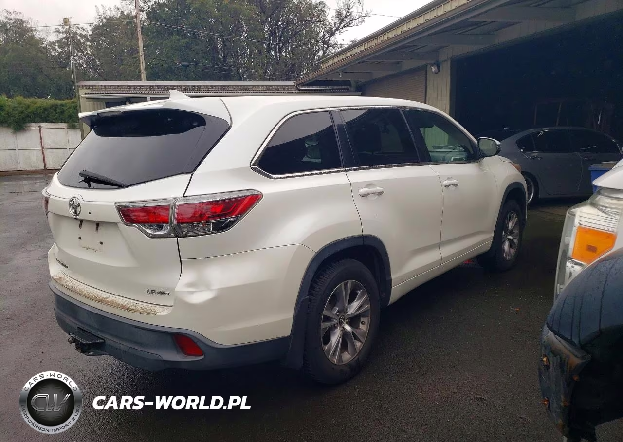 2016 Toyota Highlander Le Plus VIN:5TDBKRFH1GS315787 - 3