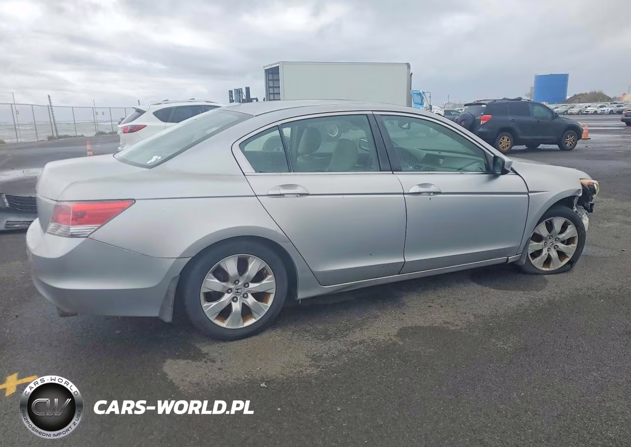 2008 Honda Accord Exl VIN:JHMCP26888C017137 - 3