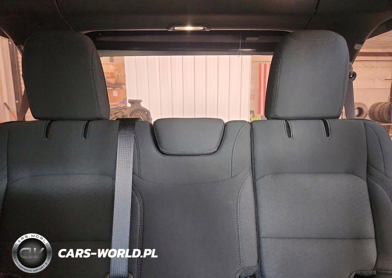 2023 Jeep Wrangler Sport VIN:1C4HJXDN5PW530647 - 10