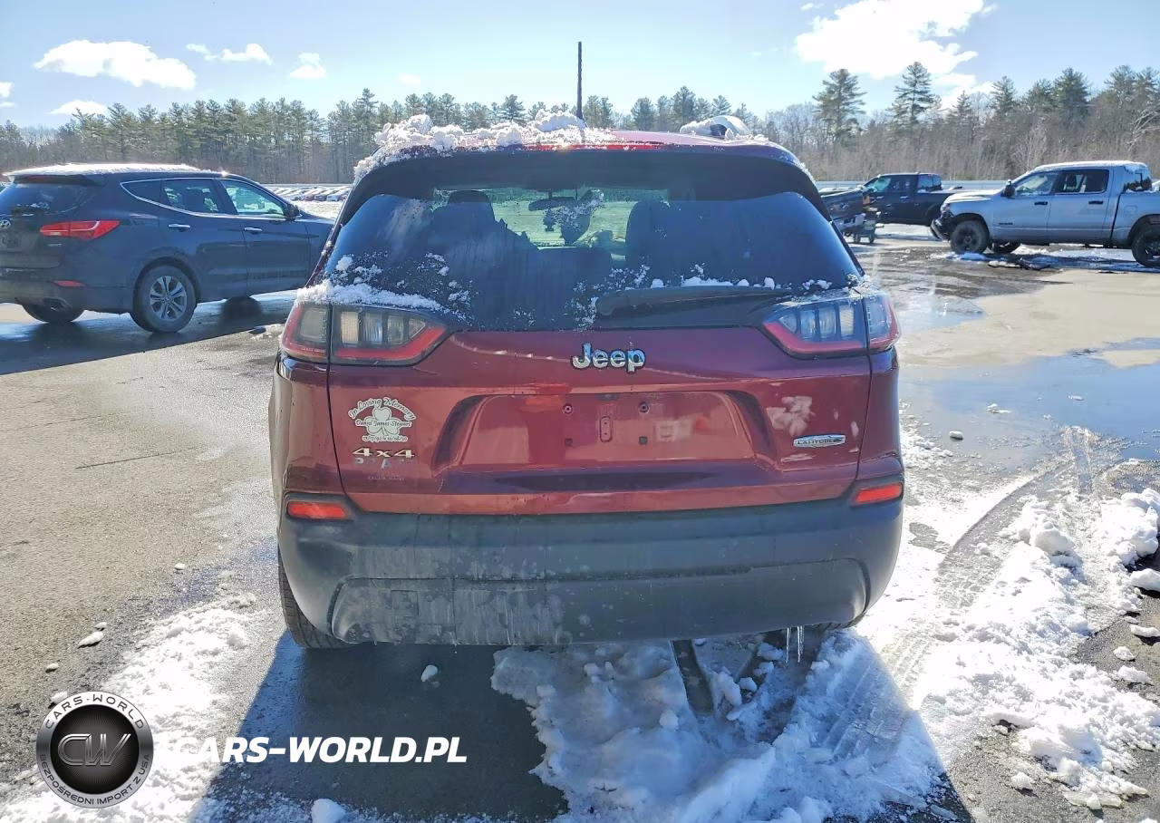 2020 Jeep Cherokee Latitude Plus VIN:1C4PJMLB4LD575487 - 6