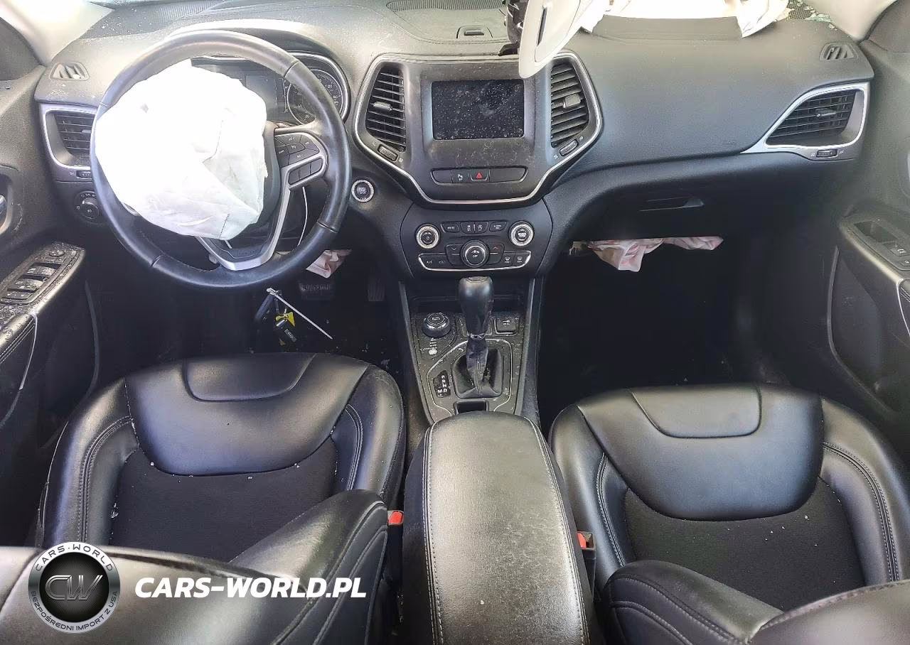 2020 Jeep Cherokee Latitude Plus VIN:1C4PJMLB4LD575487 - 8