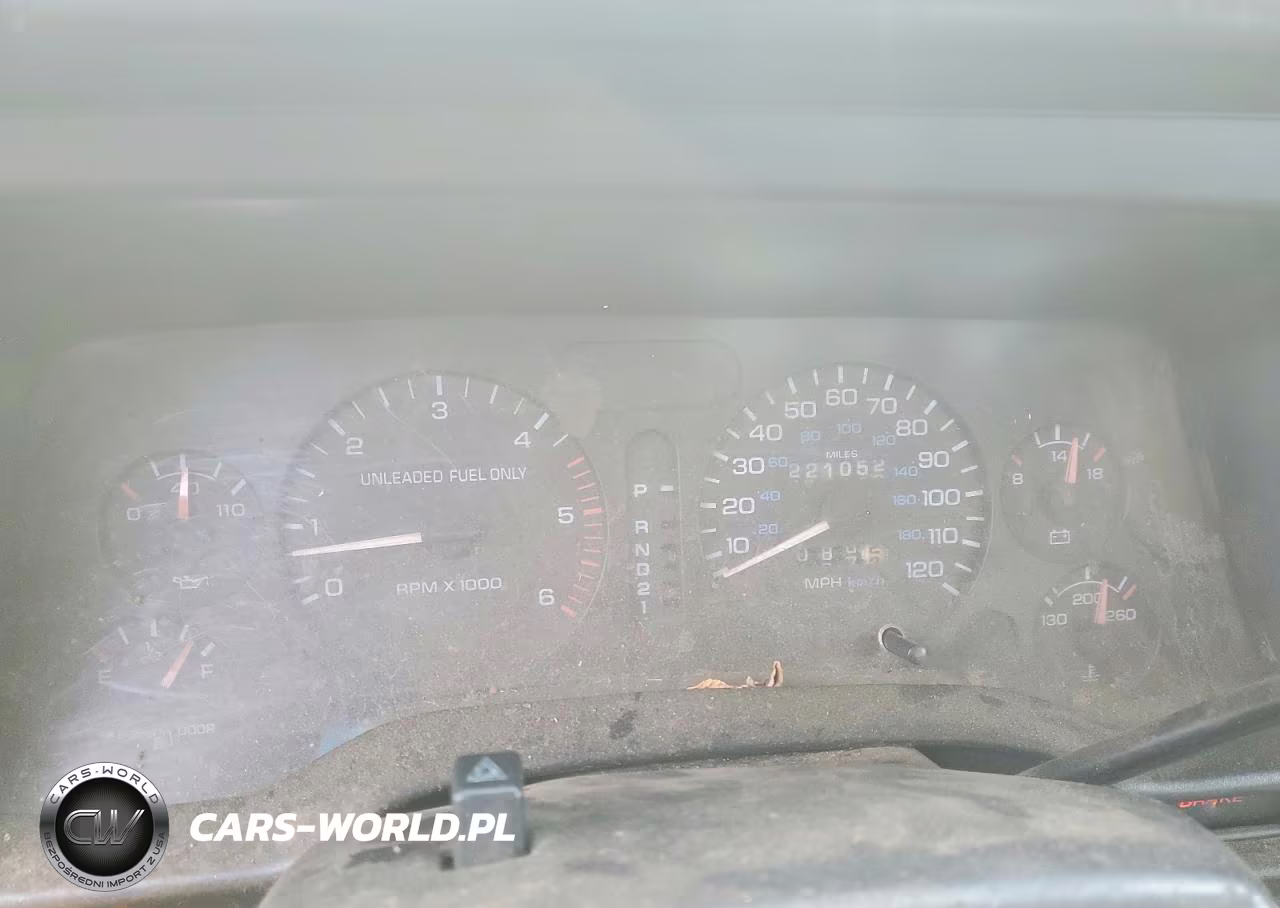 1996 Dodge Ram 2500 VIN:3B7KF23W3TM185116 - 9
