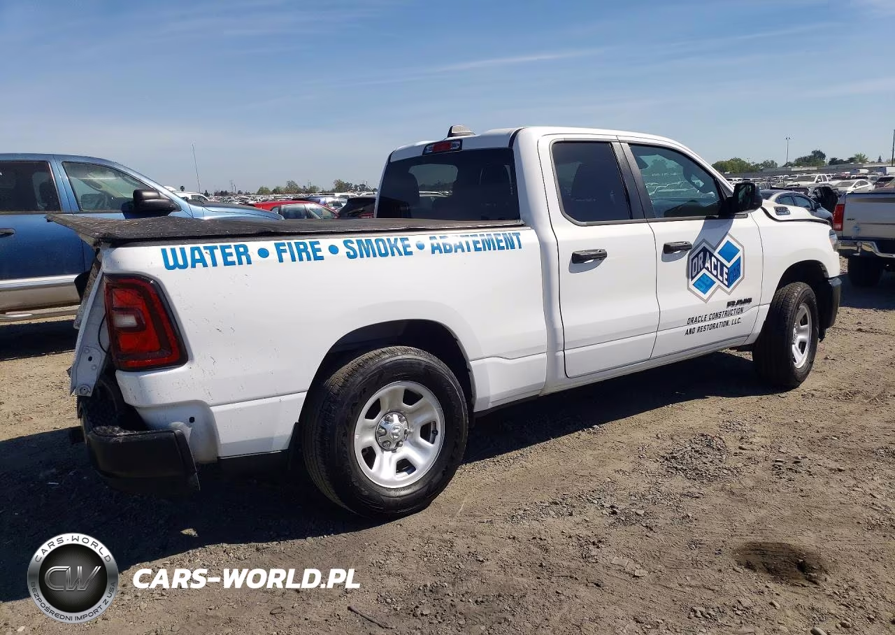 2025 Ram 1500 Tradesman VIN:1C6SRECGXSN569875 - 3