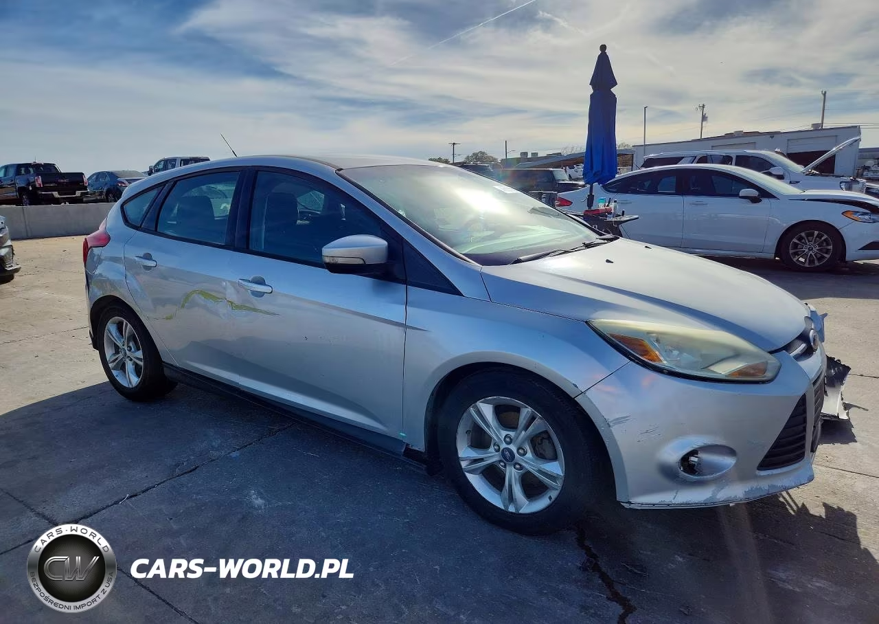 2013 Ford Focus Se VIN:1FADP3K28DL340553 - 4