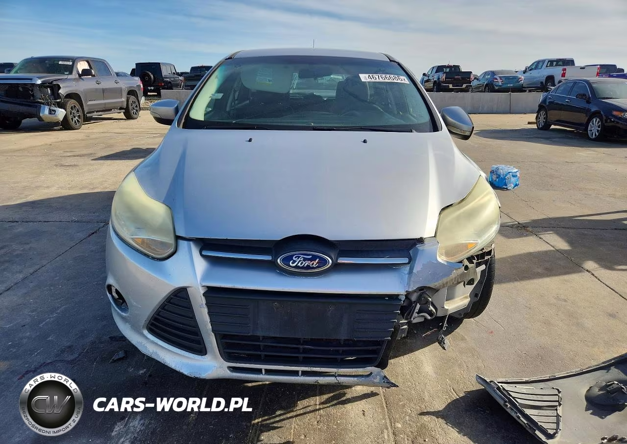 2013 Ford Focus Se VIN:1FADP3K28DL340553 - 5