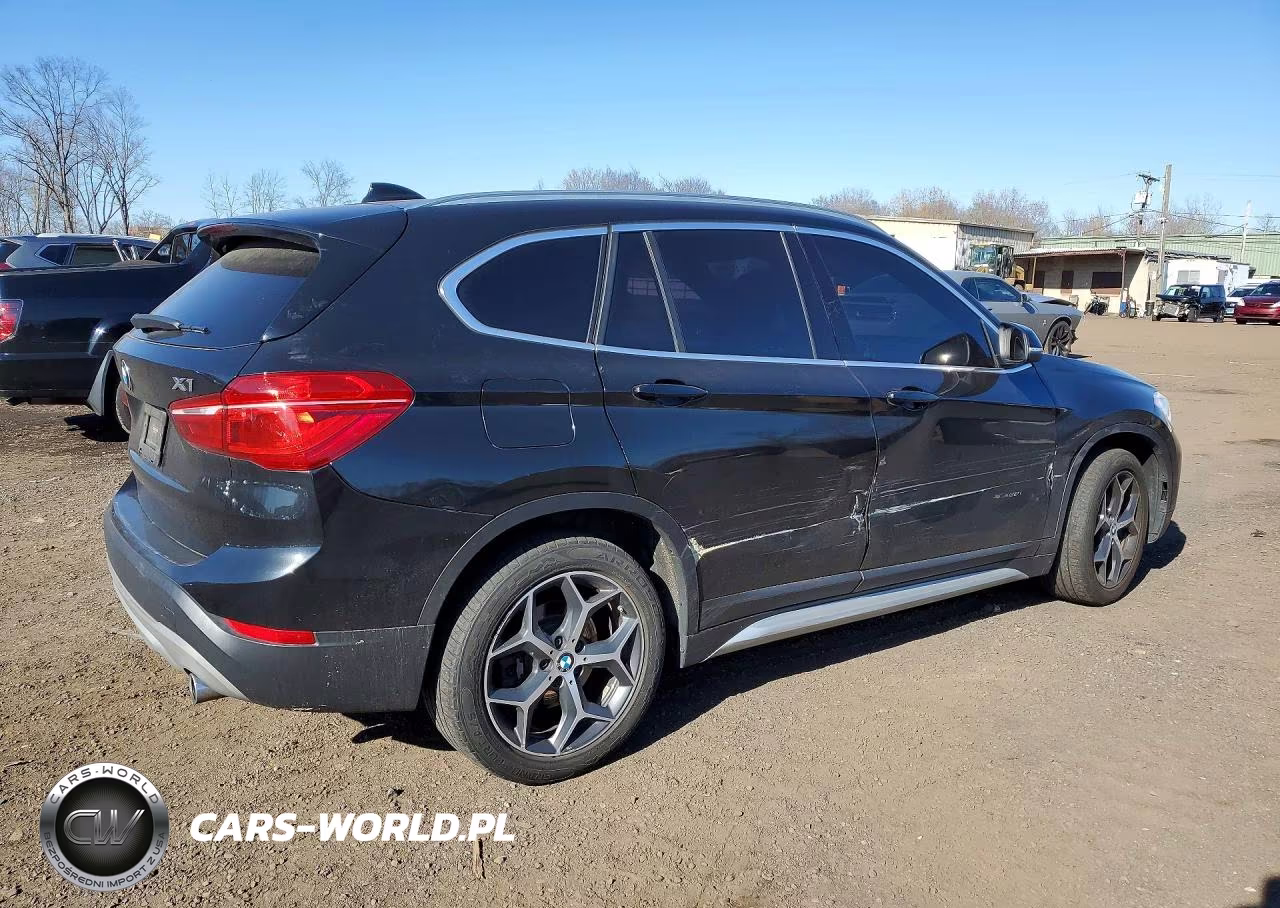 2018 BMW X1 xDrive28I VIN:WBXHT3C30J5F89997 - 3