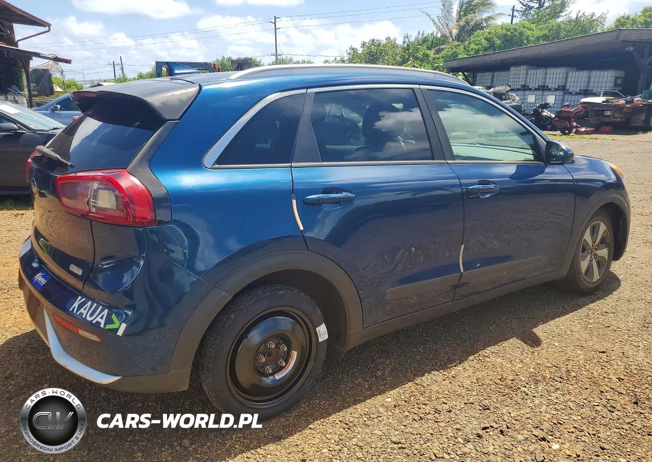 2019 Kia Niro Lx VIN:KNDCB3LC1K5310467 - 3