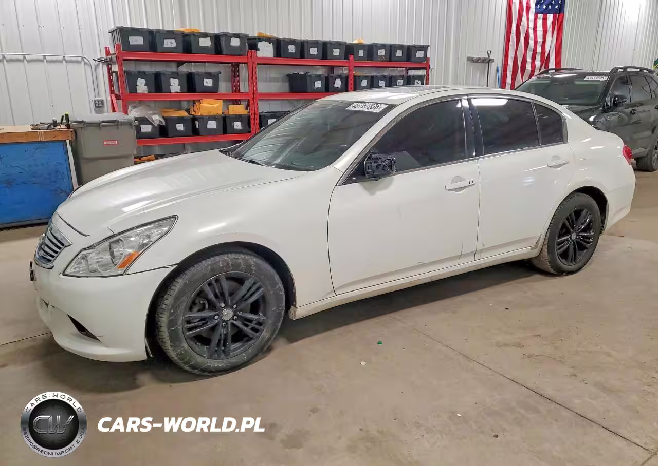 2015 Infiniti Q40 Base