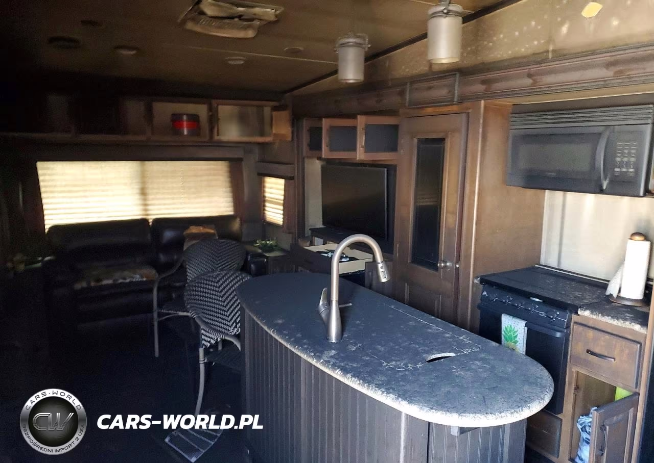 2018 Grand Design Reflection Camper VIN:573FR3628J3314076 - 6