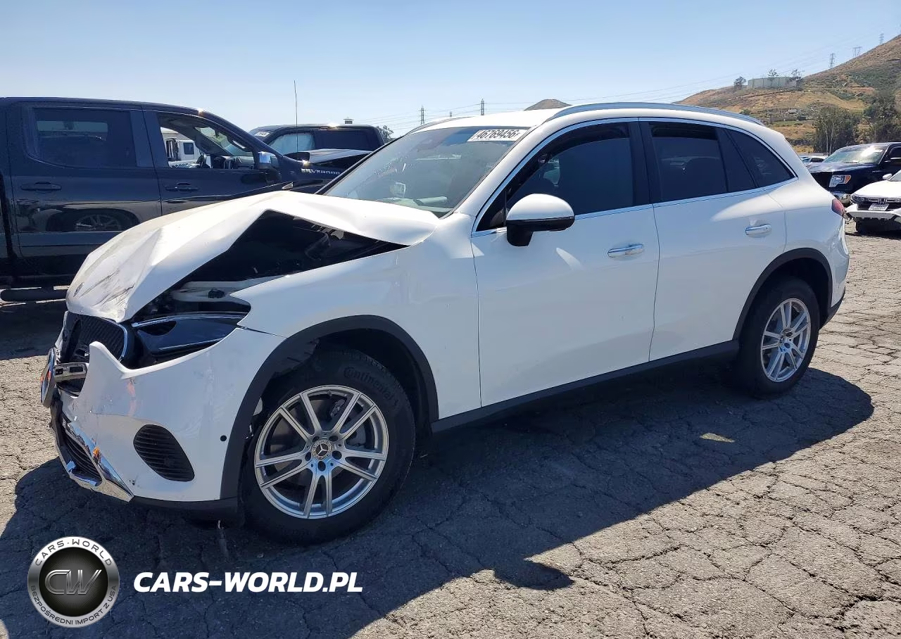 2025 Mercedes-Benz Glc 300
