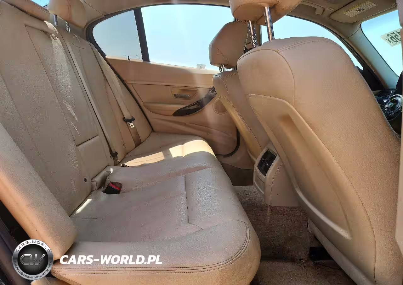 2016 BMW 320 I VIN:WBA8E1G57GNT37318 - 10