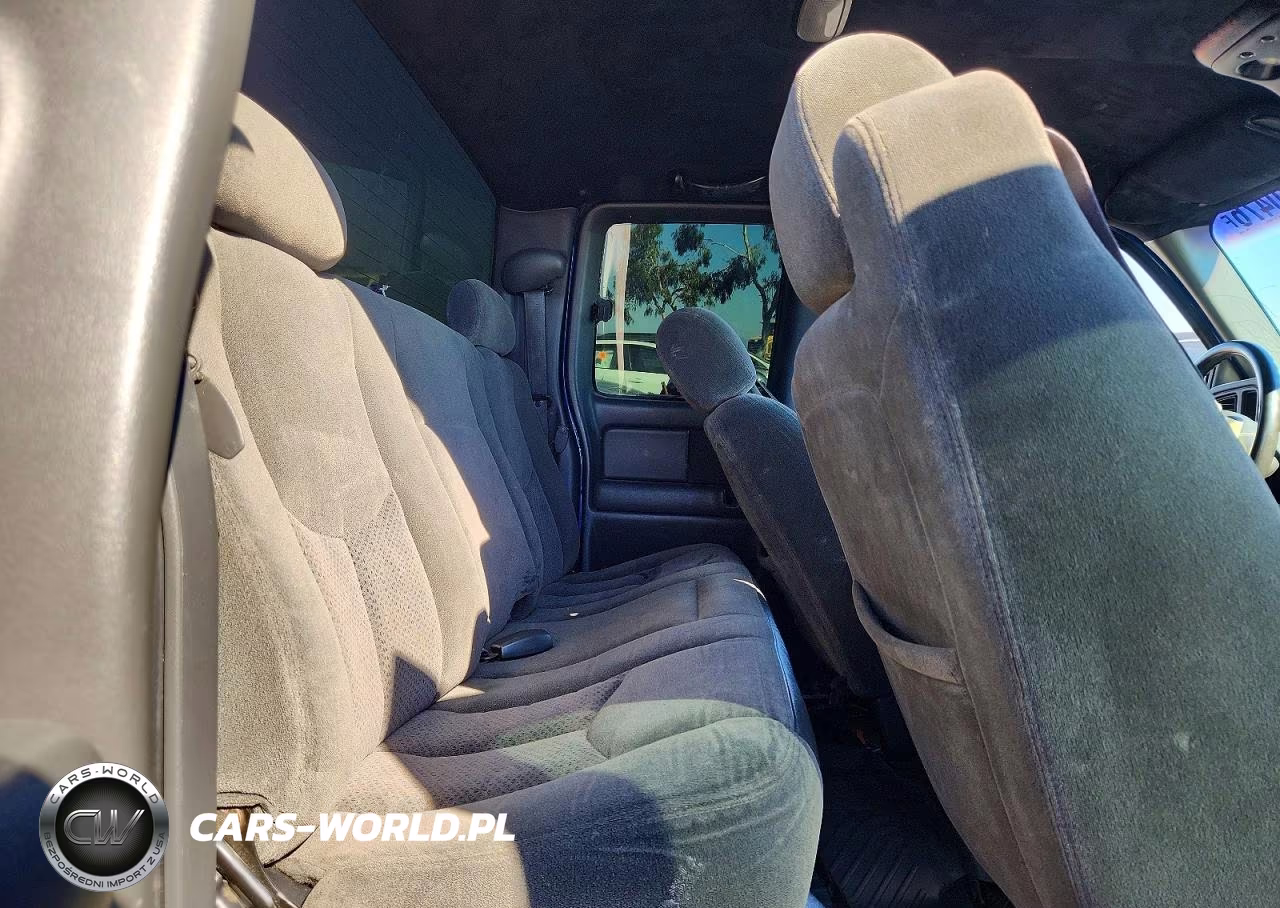 2003 Chevrolet Silverado C1500 VIN:2GCEC19V331114889 - 10