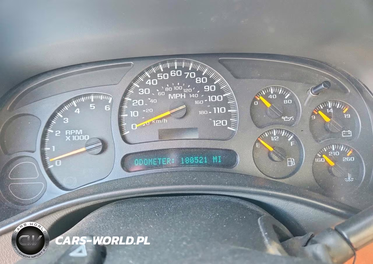 2003 Chevrolet Silverado C1500 VIN:2GCEC19V331114889 - 9