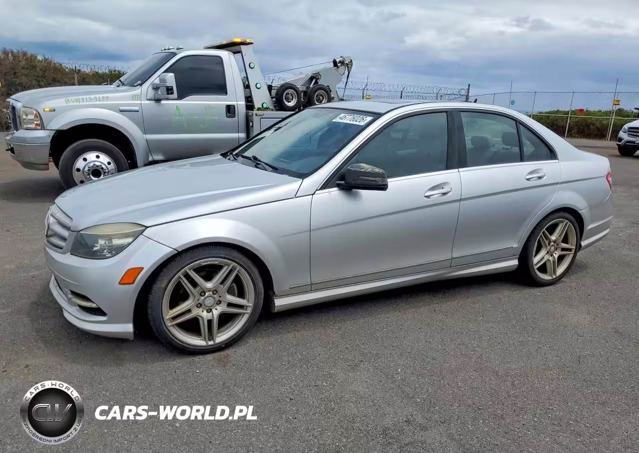 2011 Mercedes-Benz C 300