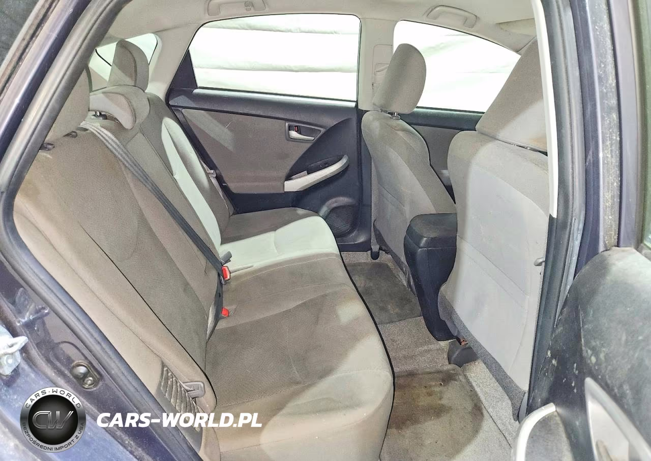 2014 Toyota Prius Two VIN:JTDKN3DU0E0359686 - 10