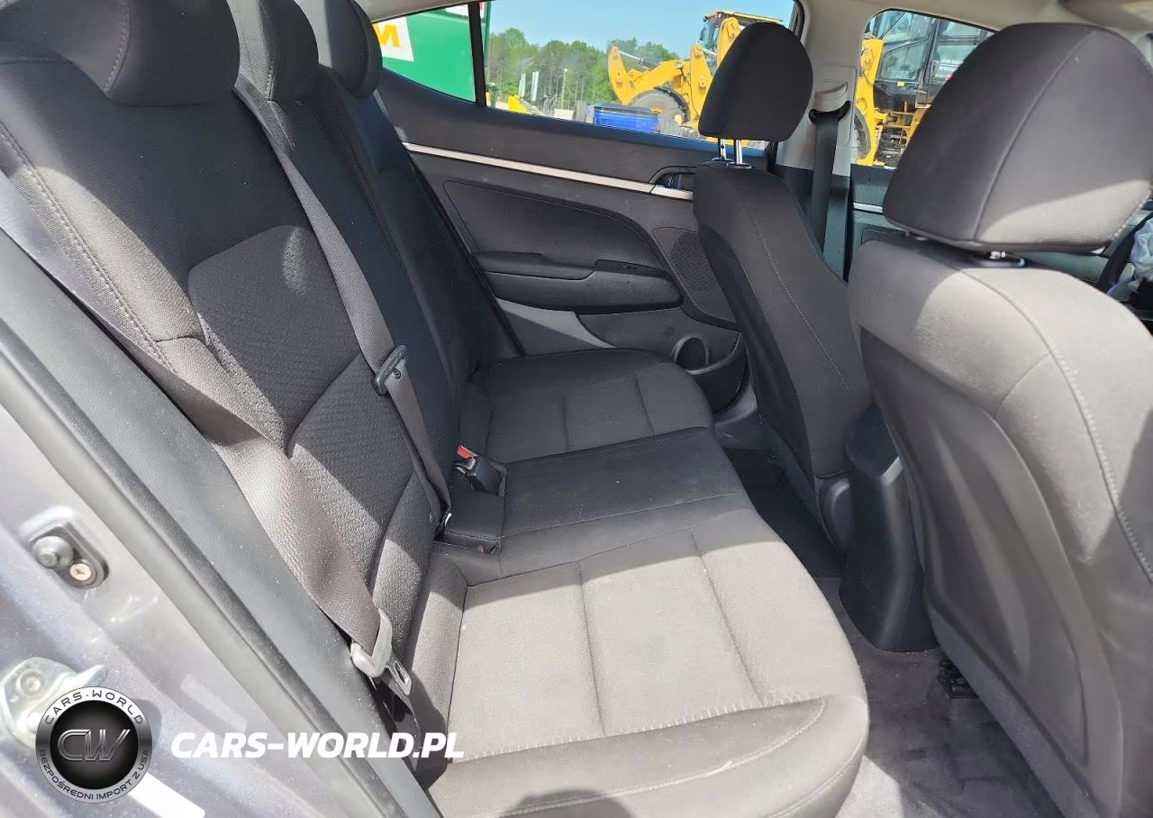 2019 Hyundai Elantra Se VIN:KMHD74LF0KU868673 - 10