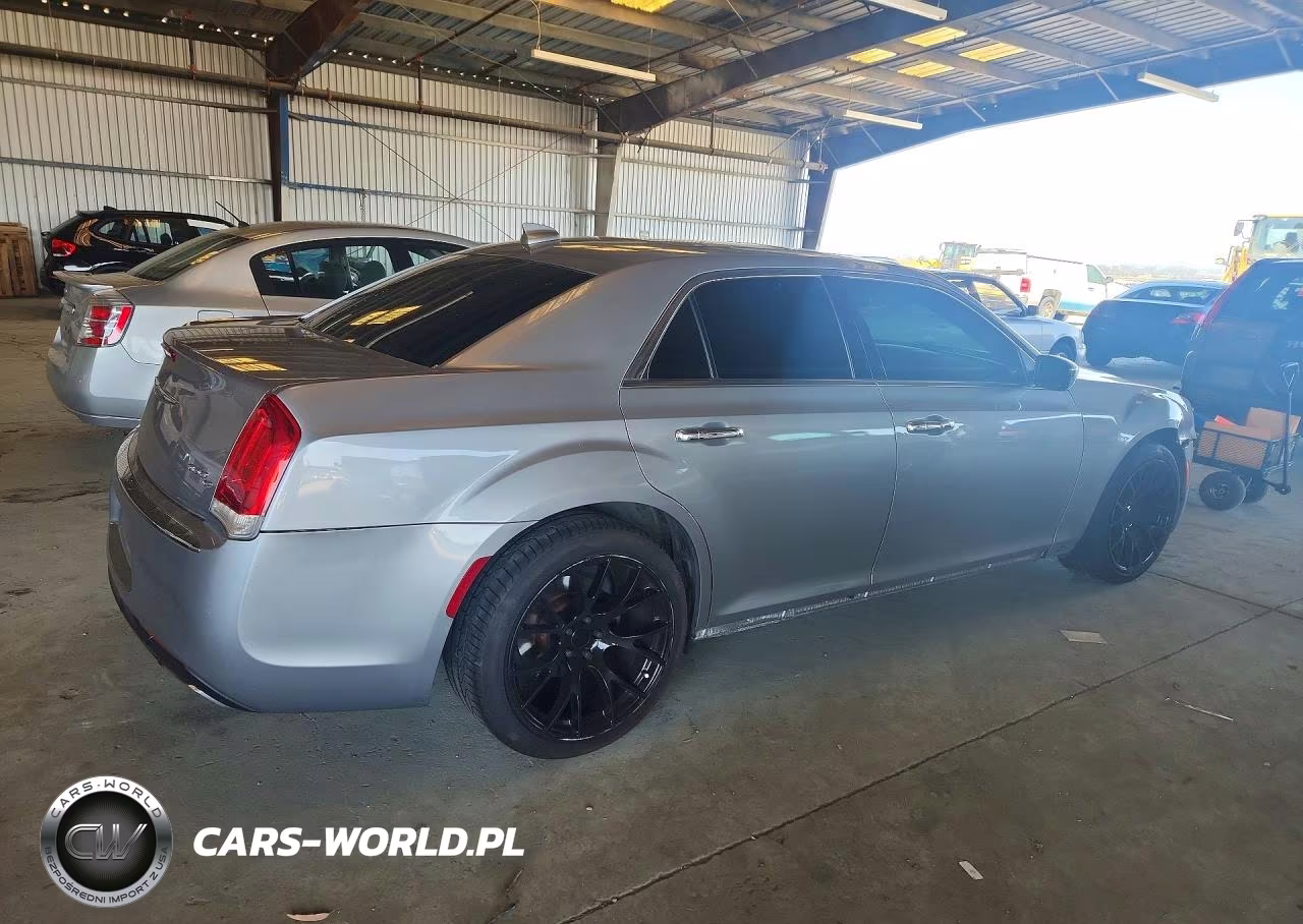 2016 Chrysler 300C VIN:2C3CCAEG9GH294783 - 3