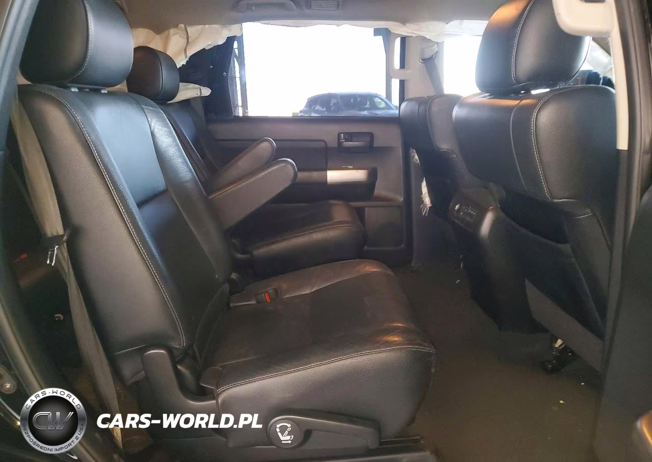 2020 Toyota Sequoia Trd Sport VIN:5TDBY5G16LS175559 - 11