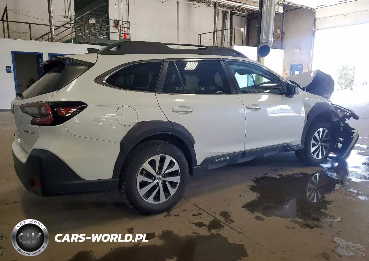 2024 Subaru Outback Premium VIN:4S4BTAFC4R3116445 - 3