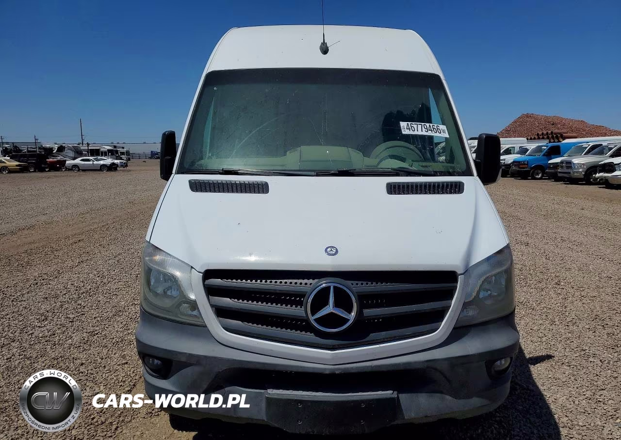 2015 Mercedes Benz Sprinter 2500 VIN:WD3PE7CC3FP165226 - 5