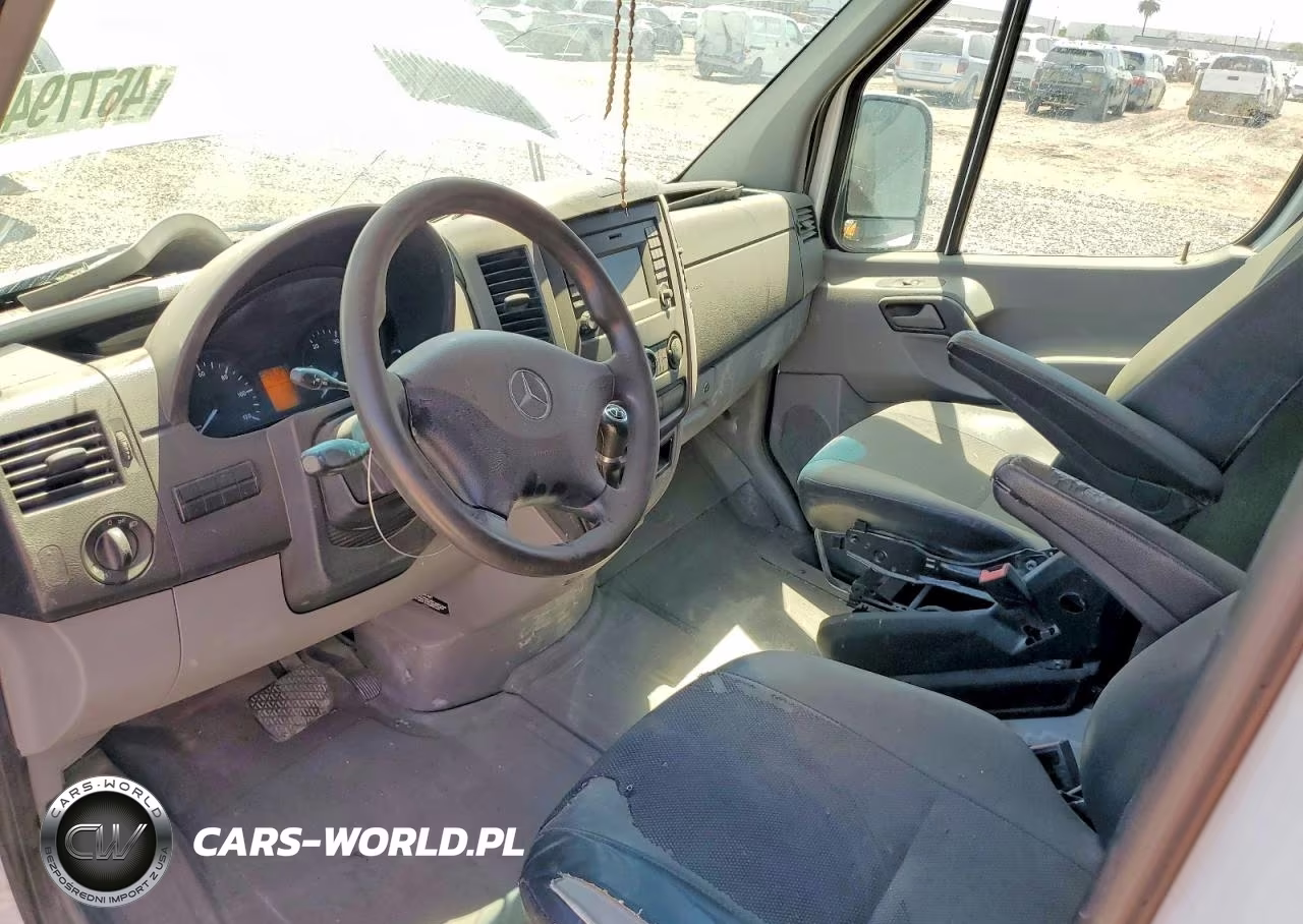 2015 Mercedes Benz Sprinter 2500 VIN:WD3PE7CC3FP165226 - 8