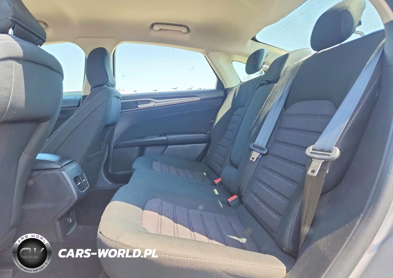 2020 Ford Fusion Se VIN:3FA6P0HD7LR113810 - 10