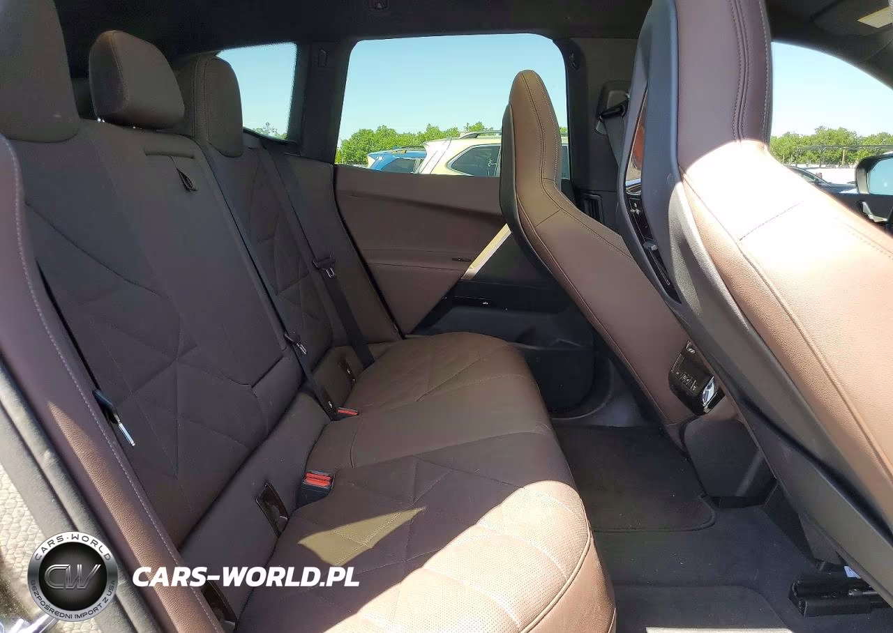 2025 BMW Ix xDrive50 VIN:WB523CF06SCS46198 - 11