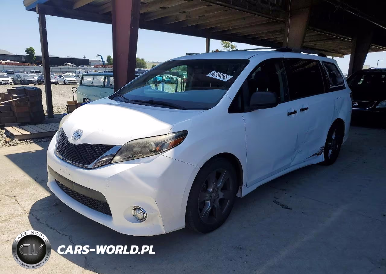 2017 Toyota Sienna Se 8 Passenger