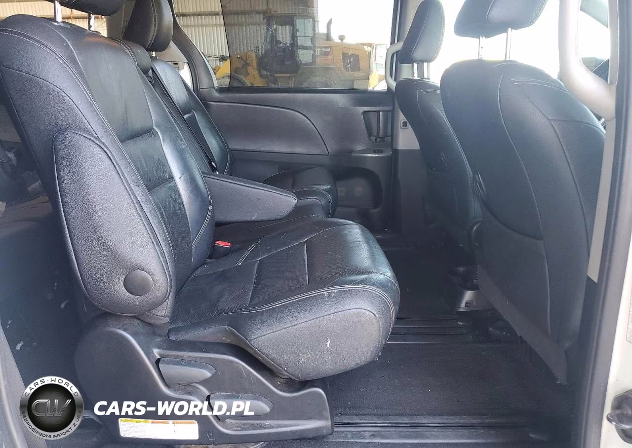 2017 Toyota Sienna Se 8 Passenger VIN:5TDXZ3DC0HS798826 - 11