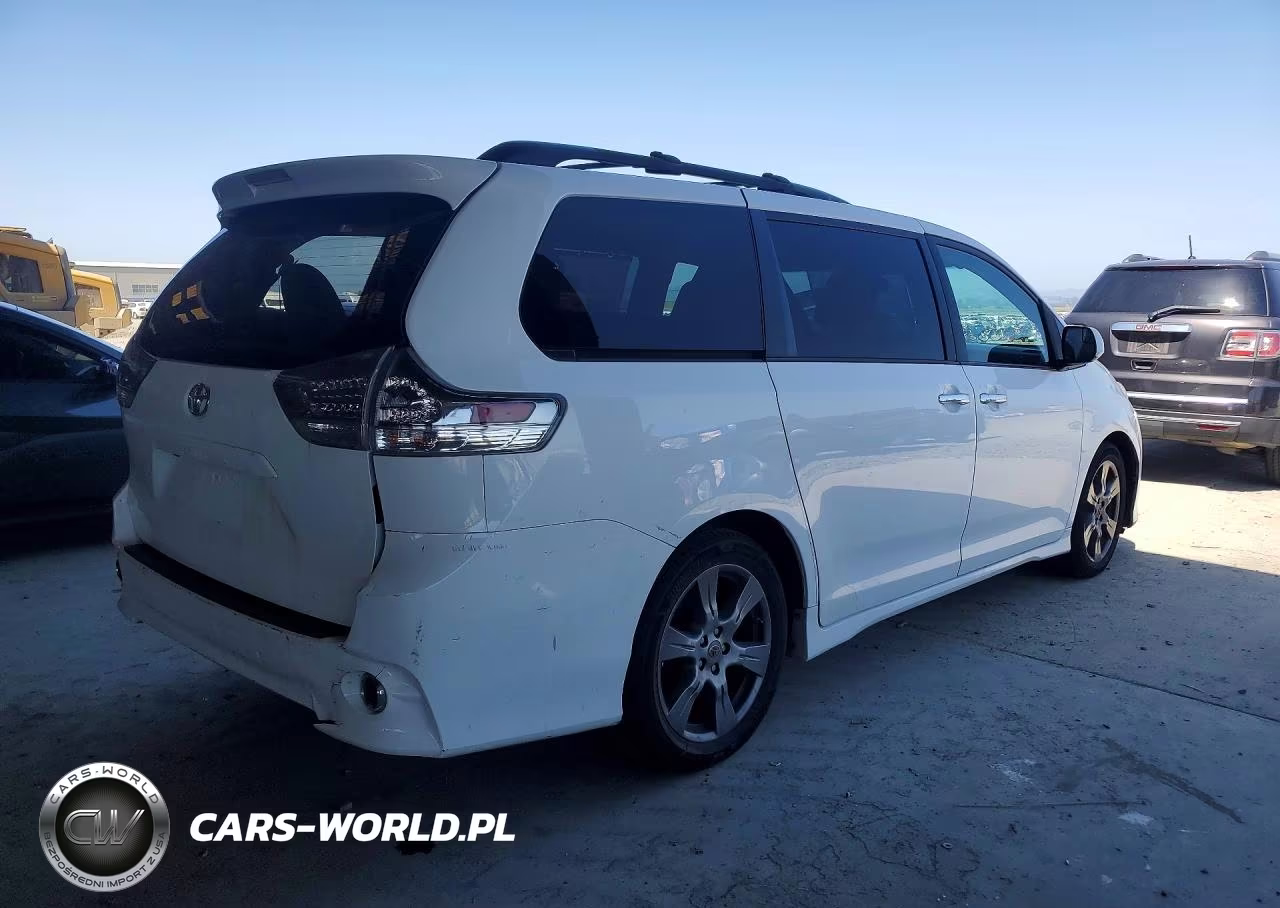 2017 Toyota Sienna Se 8 Passenger VIN:5TDXZ3DC0HS798826 - 3