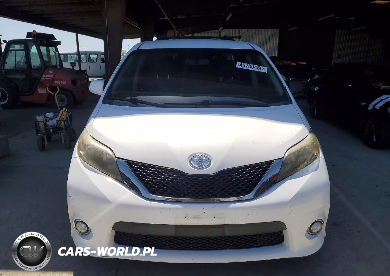 2017 Toyota Sienna Se 8 Passenger VIN:5TDXZ3DC0HS798826 - 5
