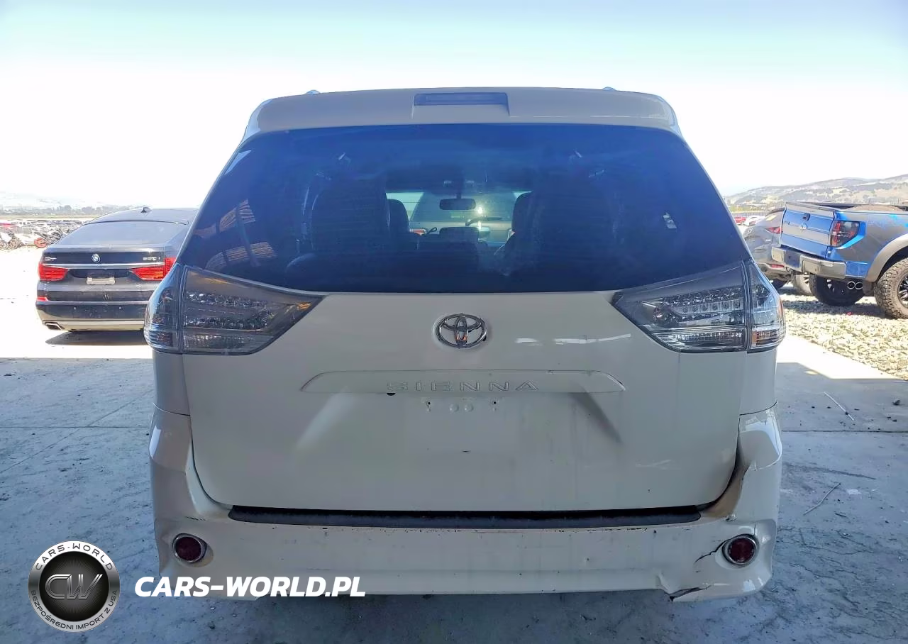 2017 Toyota Sienna Se 8 Passenger VIN:5TDXZ3DC0HS798826 - 6