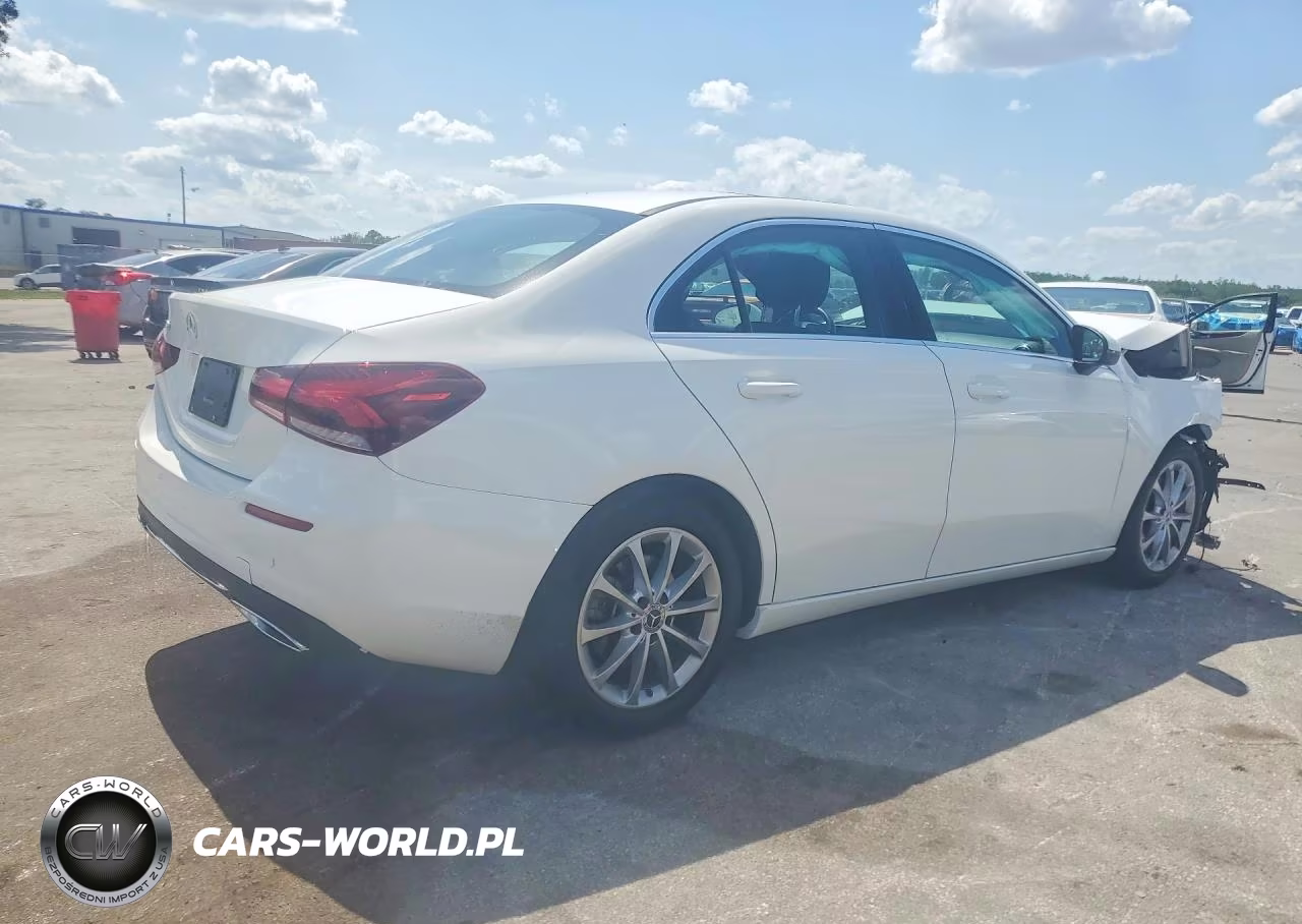 2021 Mercedes-Benz A 220 VIN:W1K3G4EBXMJ311970 - 3