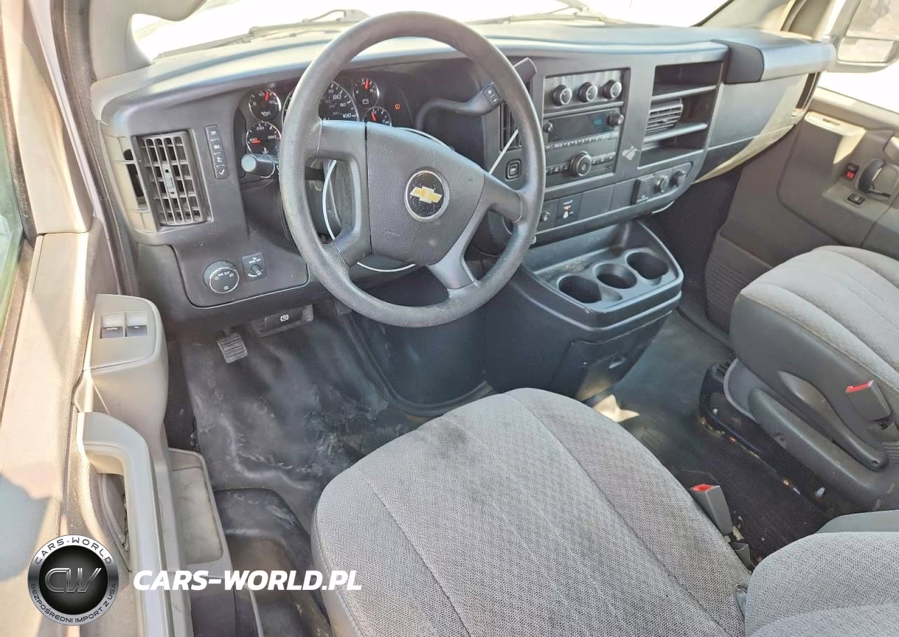 2017 Chev Express G2500 VIN:1GCWGAFF8H1346312 - 8