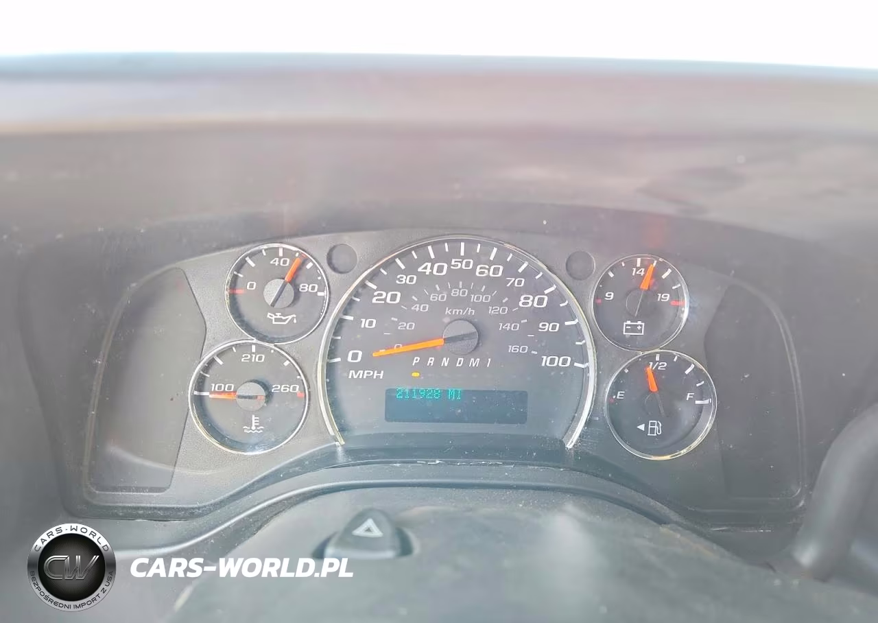 2017 Chev Express G2500 VIN:1GCWGAFF8H1346312 - 9