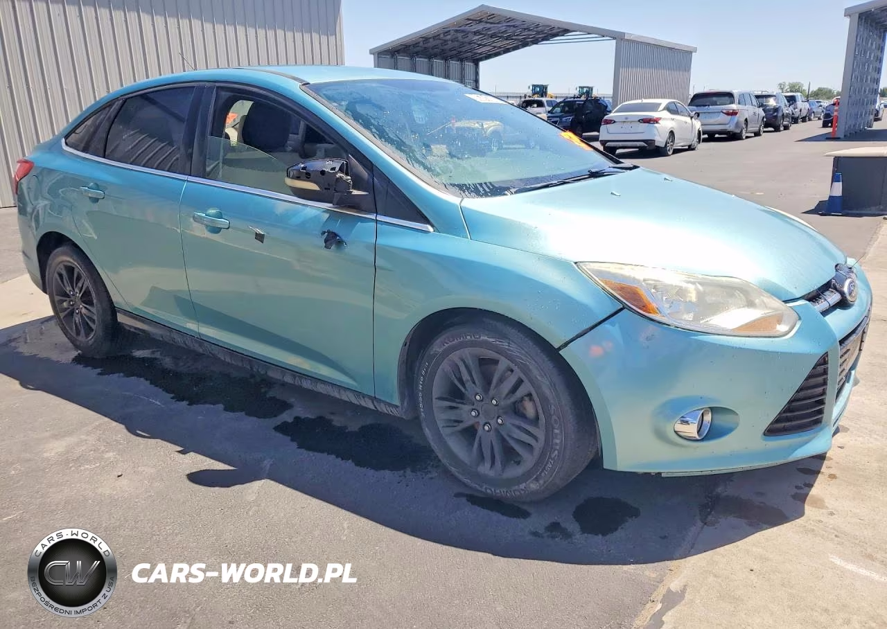 2012 Ford Focus Sel VIN:1FAHP3H24CL373427 - 4