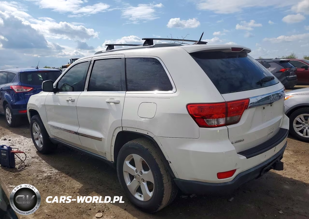 2011 Jeep Grand Cherokee Laredo VIN:1J4RS4GG2BC513452 - 2