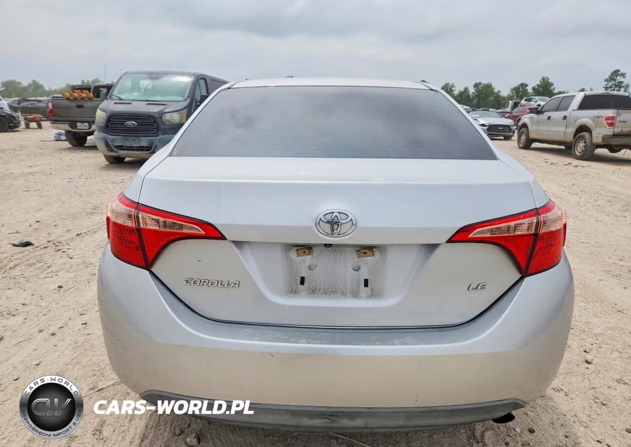 2017 Toyota Corolla Le VIN:5YFBURHE1HP665833 - 6