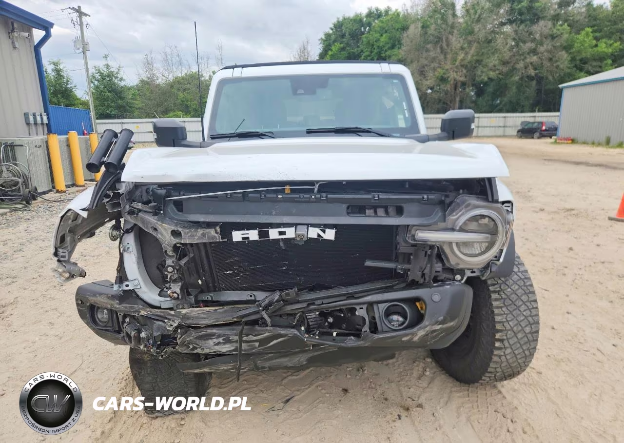 2022 Ford Bronco Base VIN:1FMEE5DH6NLB56470 - 5