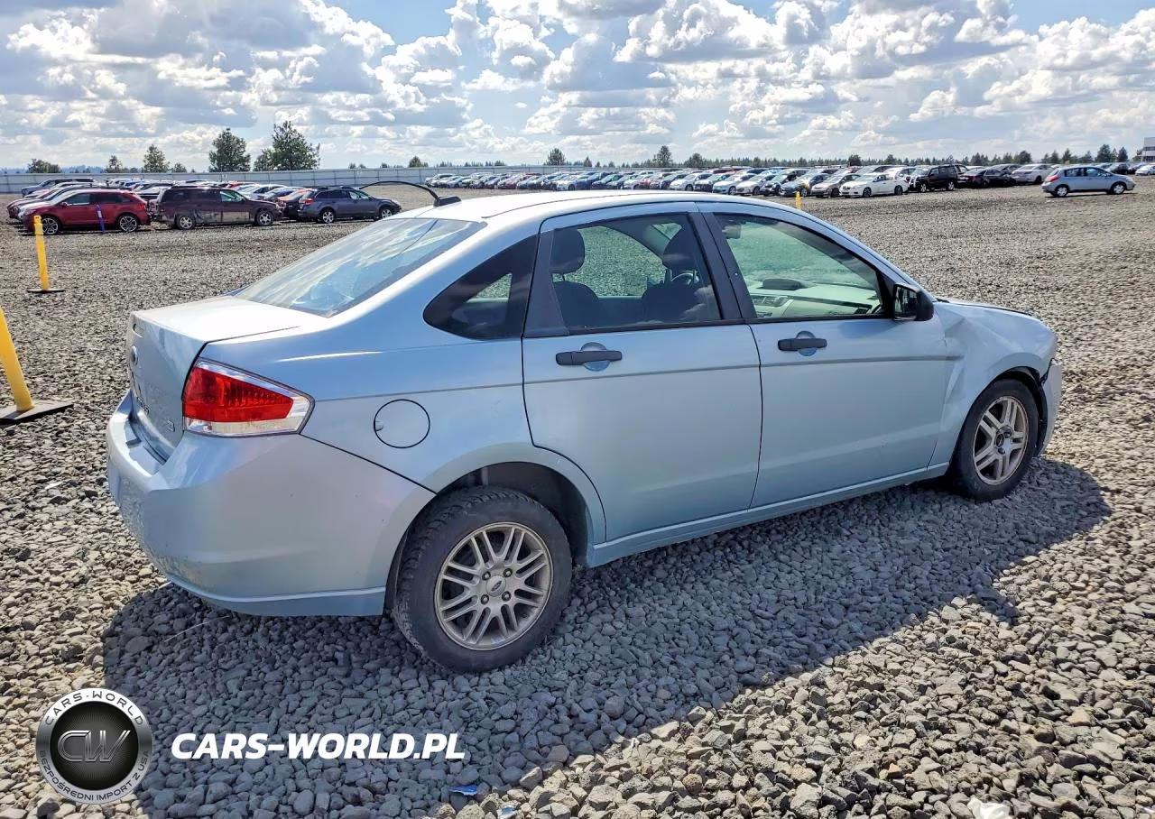 2009 Ford Focus Se VIN:1FAHP35N99W127656 - 3
