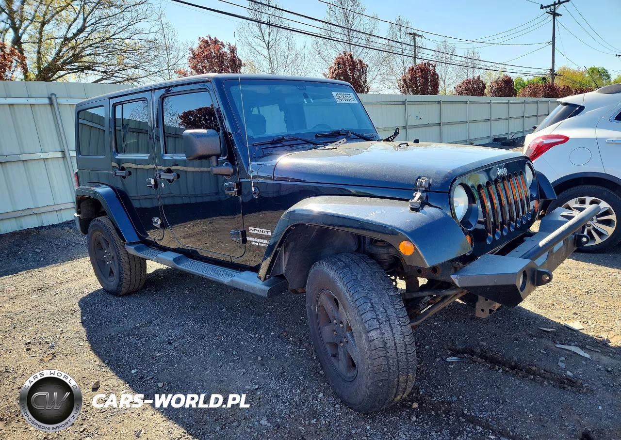 2012 Jeep Wrangler Unlimited Sport VIN:1C4HJWDGXCL203703 - 4